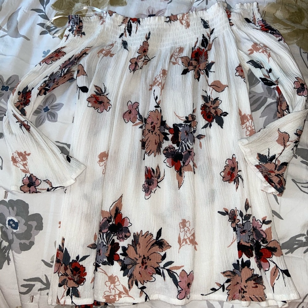 Off shoulder floral top